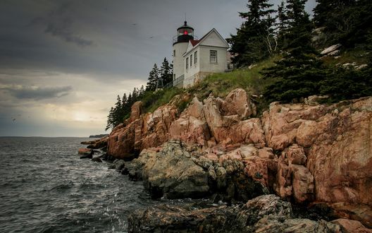 Обои на рабочий стол Дом стоит около моря, США, штат Мэн / USA, Maine