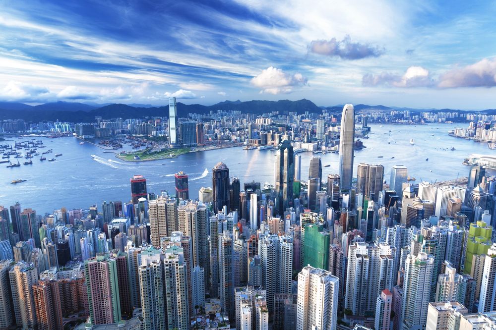 Обои для рабочего стола Панорамный вид на небоскребы и залив Гонконга / Hong Kong, Китайская Народная Республика / Peoples Republic of China