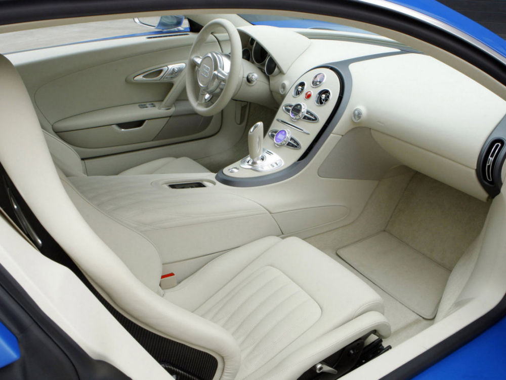 Обои для рабочего стола Салон автомобиля Bugatti