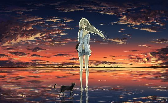 Обои на рабочий стол Mashiro Shiina / Сина Масиро из аниме Кошечка из Сакурасо / Sakurasou no Pet na Kanojo с черной кошкой стоит на воде на фоне заката