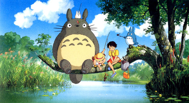 Обои на рабочий стол Персонажи из аниме Тоторо / Totoro сидят на ветке дерева над рекой и ловят цветы, раков и другие частички природы