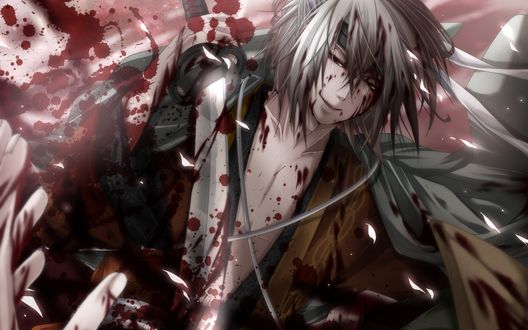 Обои на рабочий стол Окровавленный Okita Souji в кимоно с катаной в руке из аниме Hakuouki Shinsengumi Kitan / Демоны бледно-розовой сакуры