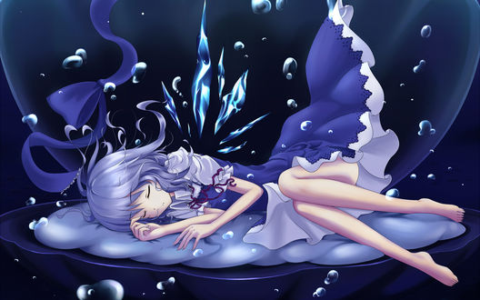Обои на рабочий стол Cirno / Чирно из серии игр Touhou Project / Проект Восток