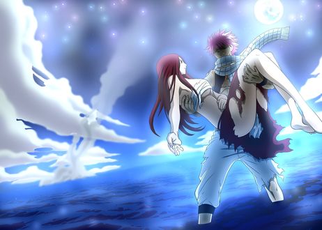 Обои на рабочий стол Natsu Dragneel / Нацу Драгнил, стоя в воде, держит на руках Erza Scarlet / Эльза Скарлетт из аниме Fairy Tail / Сказка о Хвосте Феи