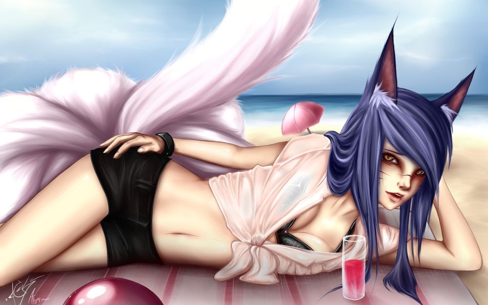 Обои для рабочего стола Девушка лисица с фиолетовыми волосами лежит на пляже