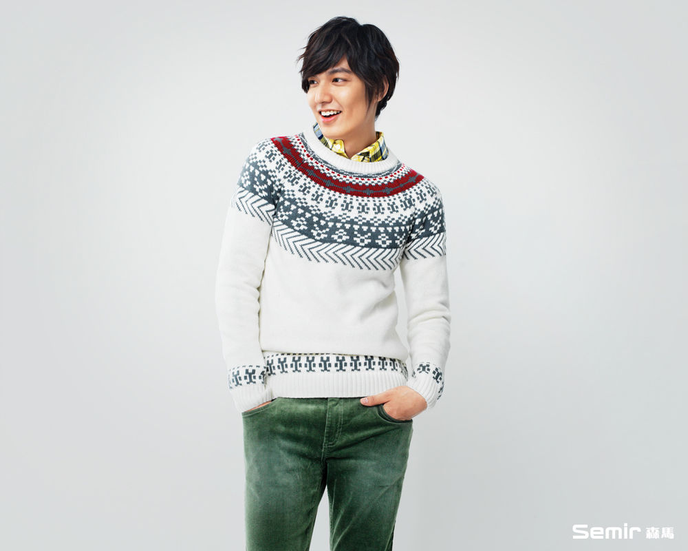 Обои для рабочего стола Lee Min Ho / Ли Мин Хо южнокорейский актер улыбается