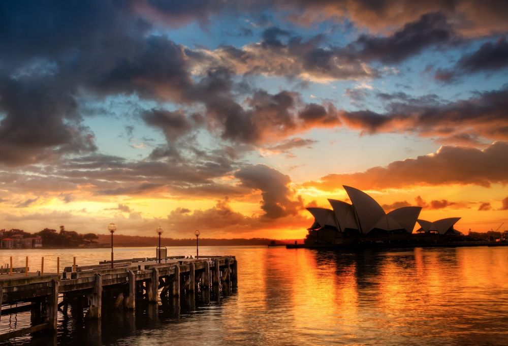 Обои для рабочего стола Закат солнца над сиднейским оперным театром / Sydney Opera House, Австралия / Australia