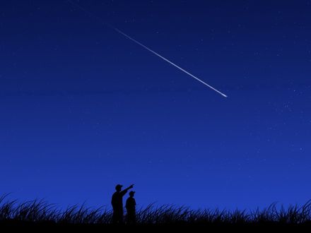 Обои на рабочий стол Два мальчика наблюдают за падающей звездой
