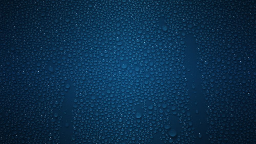 Обои для рабочего стола Капли воды на синем фоне