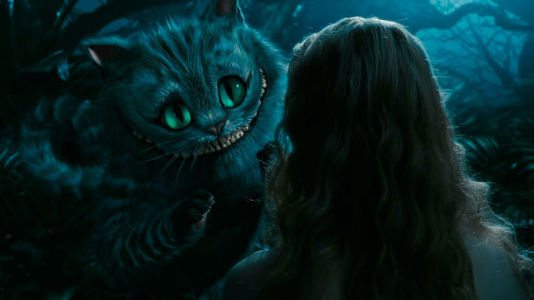 Обои на рабочий стол Чеширский Кот / Cheshire Cat улыбается Alice / Алисе из фильма «Алиса в стране чудес» / «Alice in Wonderland»