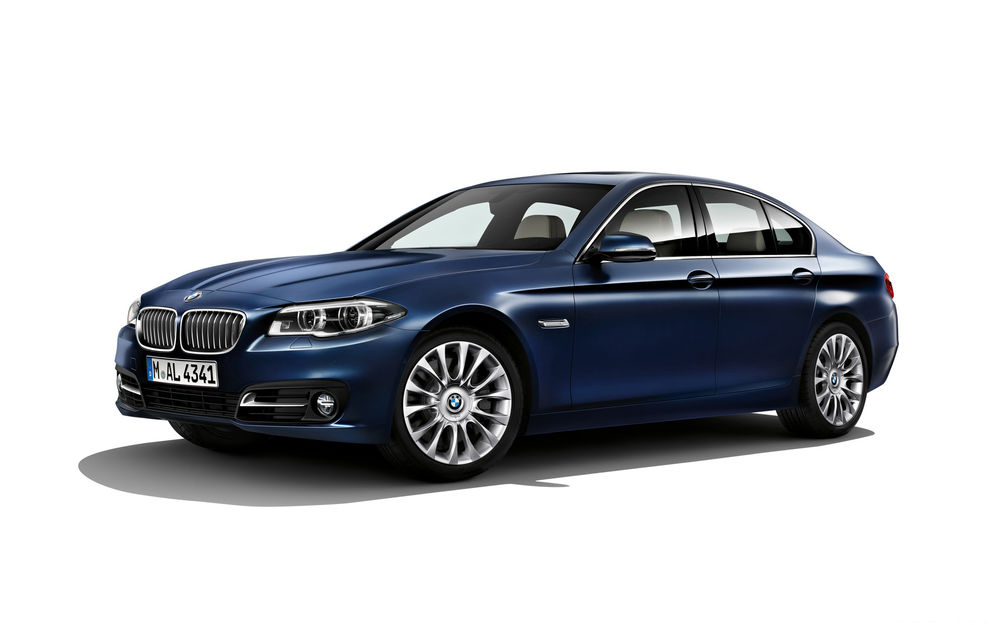 Обои для рабочего стола Автомобиль БМВ / BMW 5-series