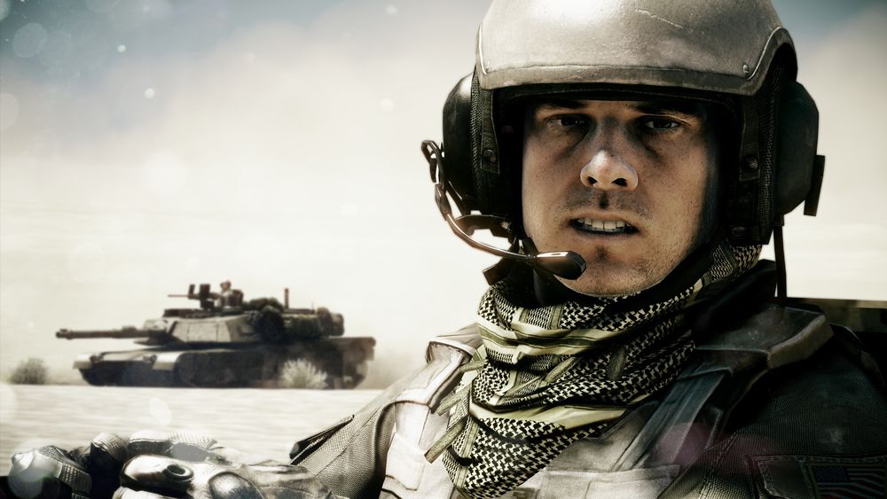 Обои для рабочего стола Лицо солдата, за спиной которого стоит танк, игра Battlefield / Батлфилд