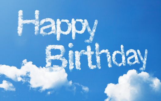 Обои на рабочий стол Надпись Happy Birthday / С Днем Рождения в небе