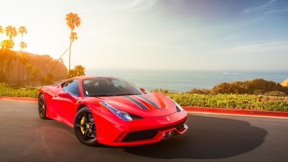 Обои на рабочий стол Красный Ferrari / Феррари недалеко от моря