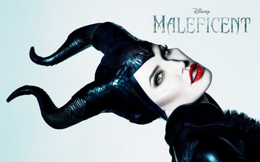 Обои на рабочий стол Фантазийный игровой фильм Малифисента / Maleficent, с Анджелиной Джоли в главной роли