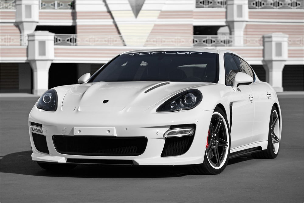 Обои для рабочего стола Белый Porsche Panamera