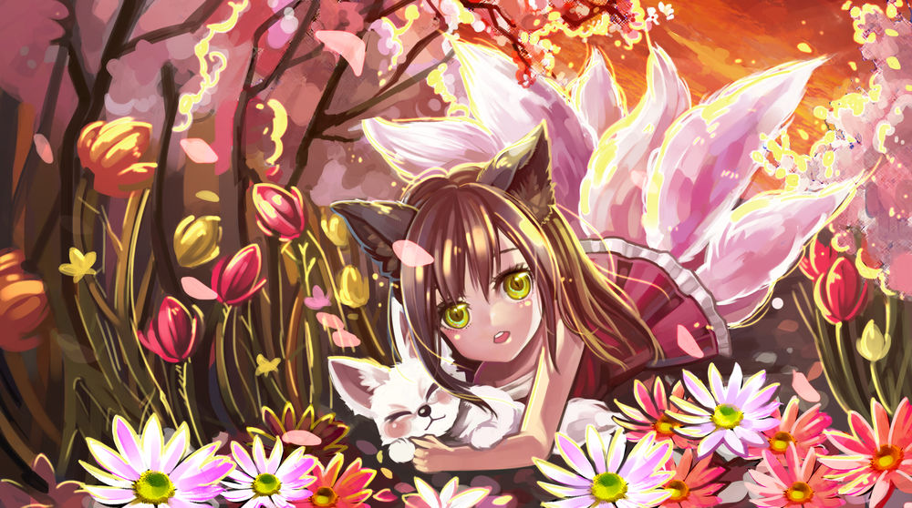 Обои для рабочего стола Маленькая Ари / Ahri из игры Лига Легенд / League Of Legends, держит в руках зверька