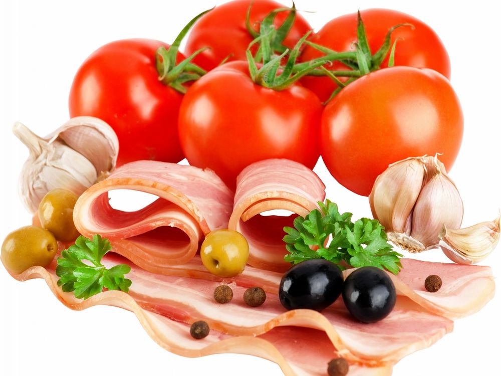 Обои для рабочего стола Композиция из мяса и овощей