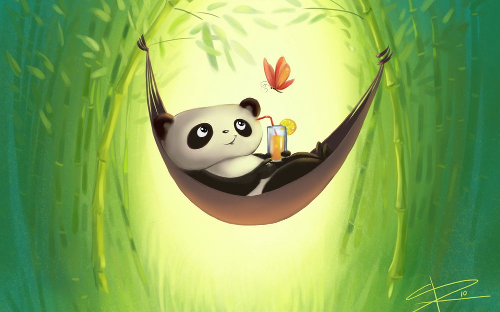 Обои для рабочего стола Панда, сидящая в гамаке, привязанным к веткам бамбука, держащего в лапах стакан с прохладительным напитком, порхающей над головой бабочкой