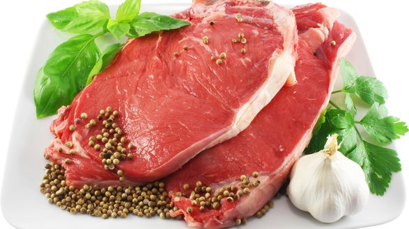 Обои на рабочий стол Стейки мяса с чесноком и специями