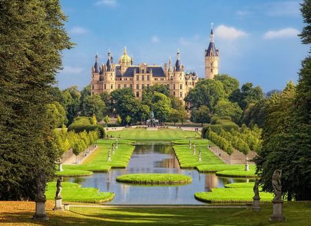 Обои на рабочий стол Дворцово-парковый ансамбль Шверин / Schwerin Castle в Германии / Germany