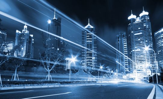 Обои на рабочий стол Ночной стальной город