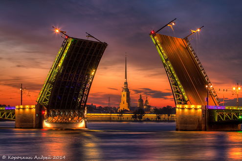 Обои на рабочий стол Разводной мост на Неве, город Санкт-Петербург, Россия / Neva, St. Petersburg, Russia на фоне вечернего неба, автор Андрей Корочкин