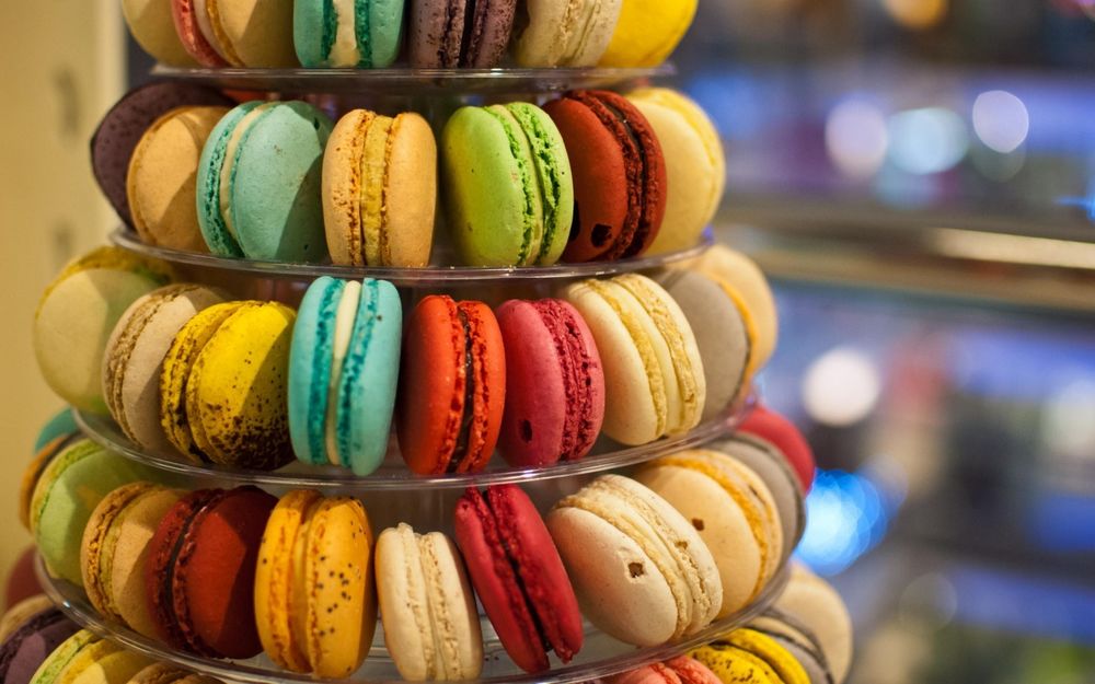 Обои для рабочего стола Разноцветные макаруны / macarons