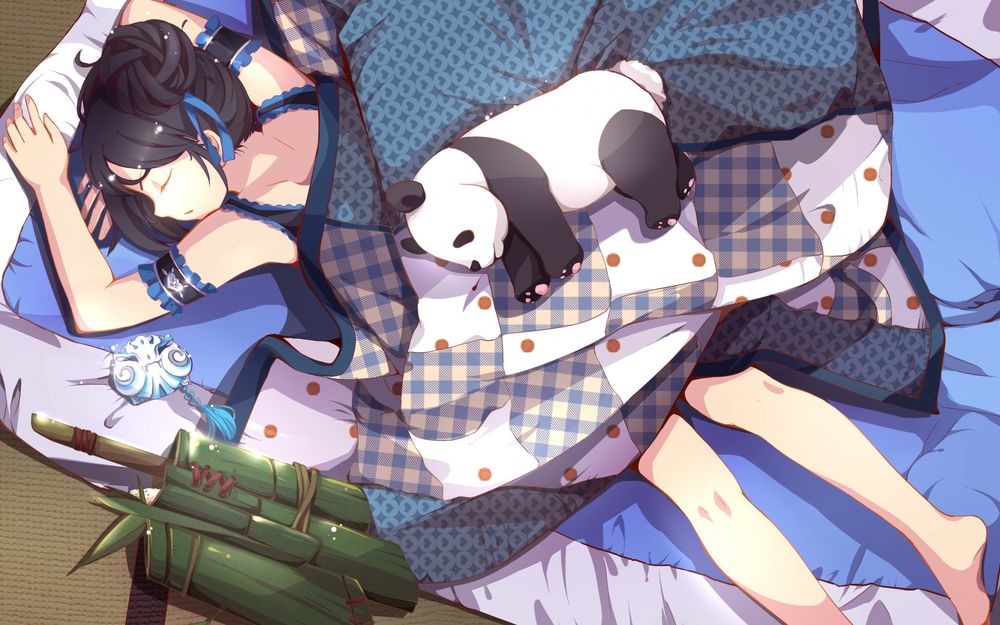 Обои для рабочего стола Аниме девушка спит в своей кровати, укрывшись одеялом, на ее спине спит маленькая панда