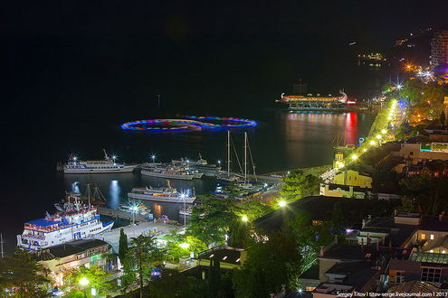Обои на рабочий стол Ночная Ялта, Республика Крым, Россия / Yalta, Republic Of Crimea, Russia, автор Сергей Титов