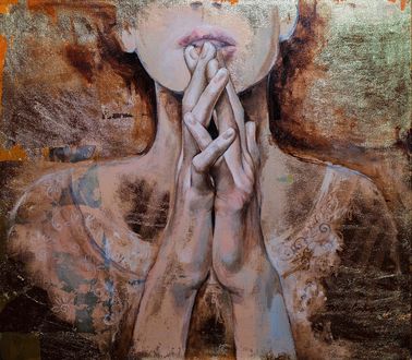 Обои на рабочий стол Девушка держит руки у лица, художница Dorina Costras