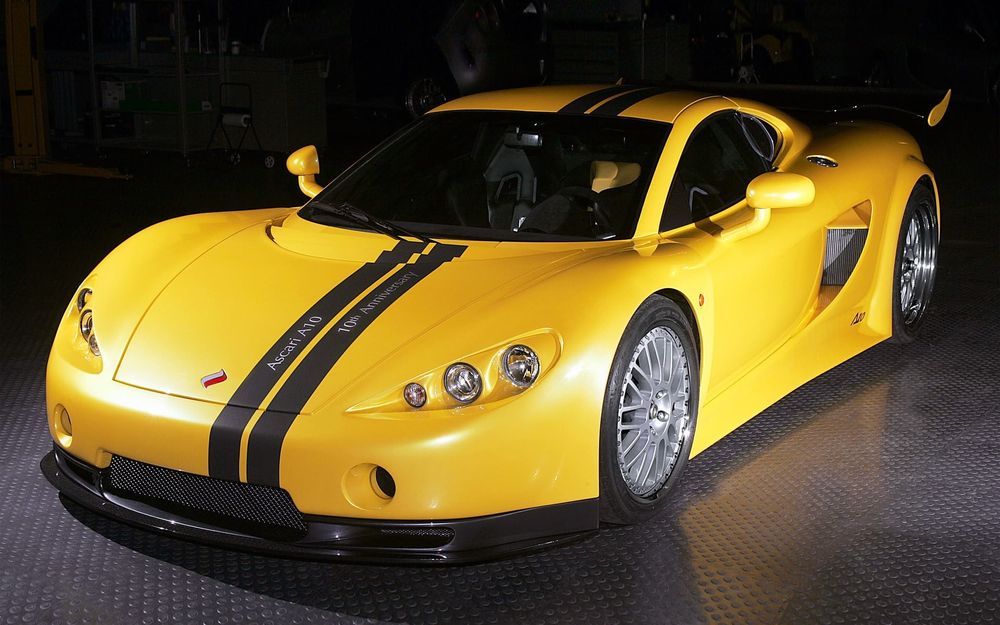 Обои для рабочего стола Английский спорткар Ascari A 10