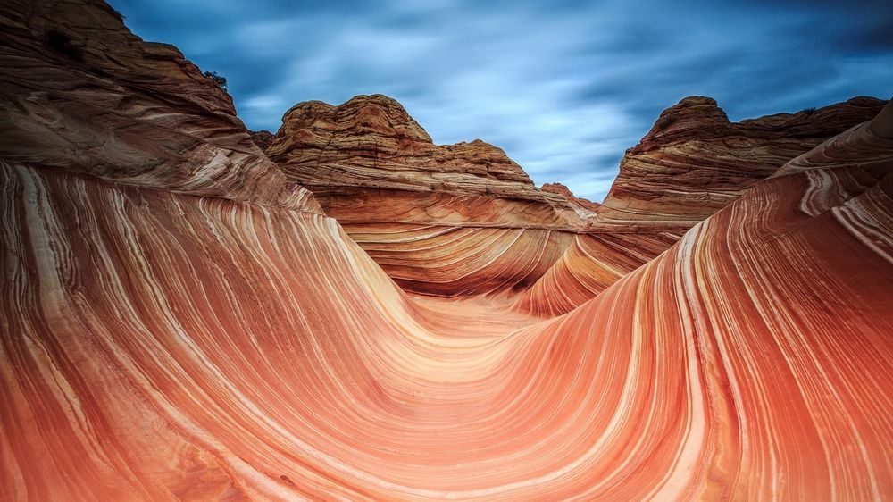 Обои на рабочий стол Горы в Каньоне Антилопа, США / Antelope Canyon