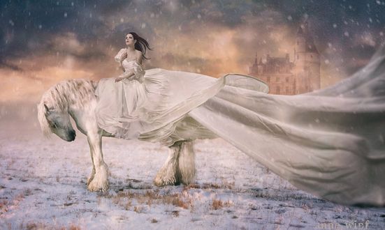 Обои на рабочий стол Девушка сидит на лошади на фоне отдаленного замка, by annewipf