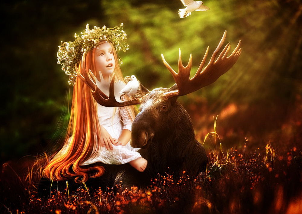 Лось девочка. Девушка олень. Принцесса с оленьими рогами. Рыжая девушка с оленем. Девушка с оленьими рогами.