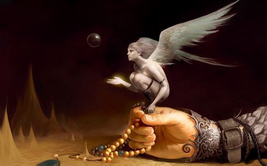 Обои на рабочий стол На человеческой руке с четками сидит белый Ангел