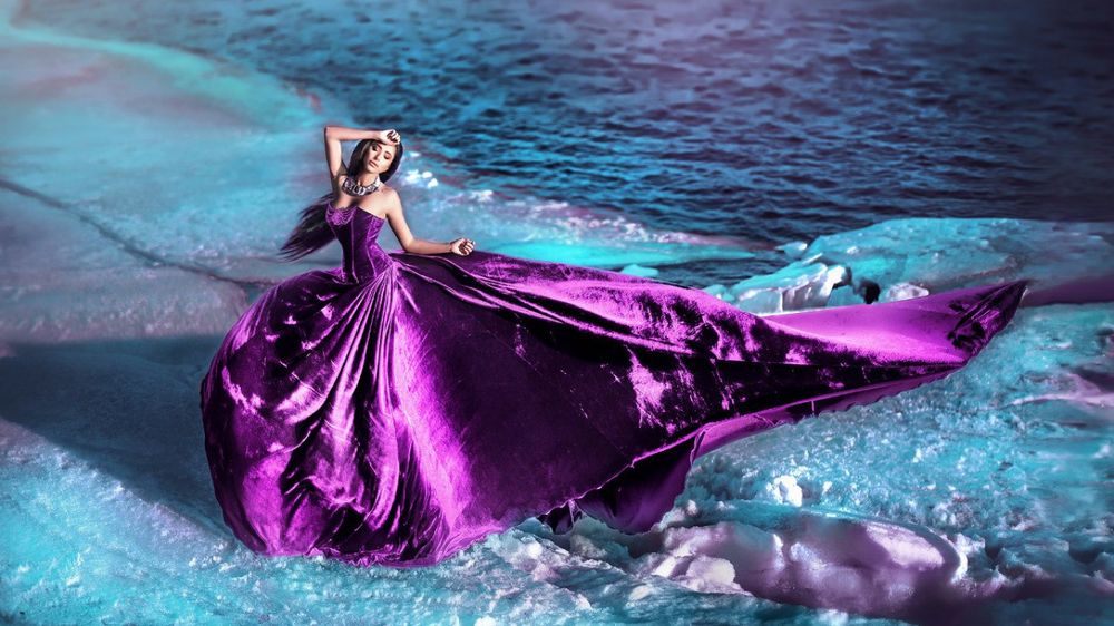 Фото Девушка фиолетовом фоне, более 99 качественных бесплатных стоковых фото