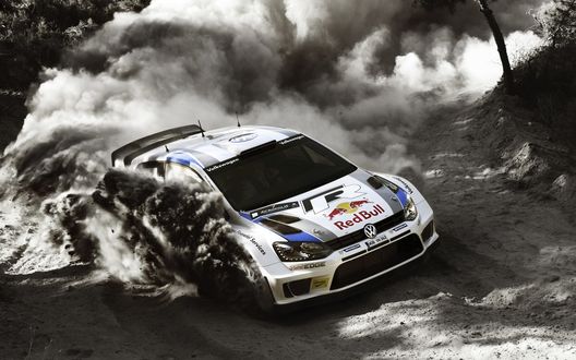 Обои на рабочий стол Авто Volkswagen polo wrc на раллийной трассе