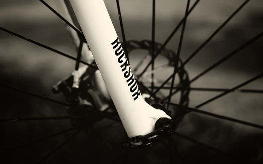 Обои на рабочий стол Велосипедная вилка ROCKSHOX