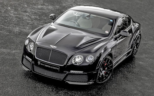 Обои на рабочий стол Bentley GTS стоит на площадке