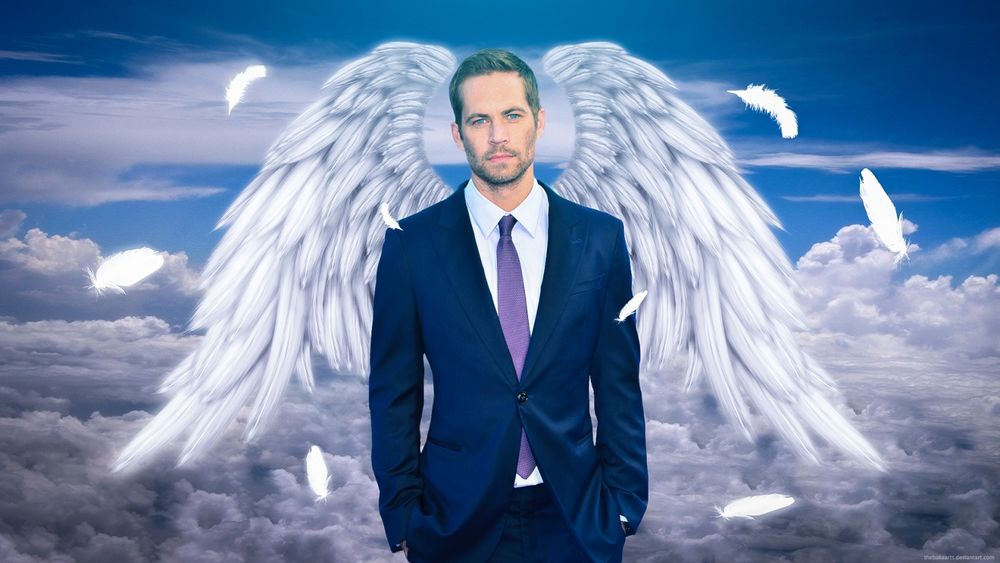 Обои для рабочего стола Пол Уильям Уокер IV / Paul William Walker IV/— американский актер и модель стоит с ангельскими крыльями