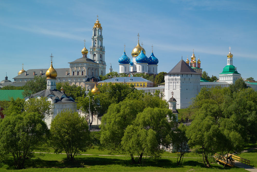 Обои для рабочего стола Свято -Троицкая Сергиева Лавра. Сергиев Посад. Московская область