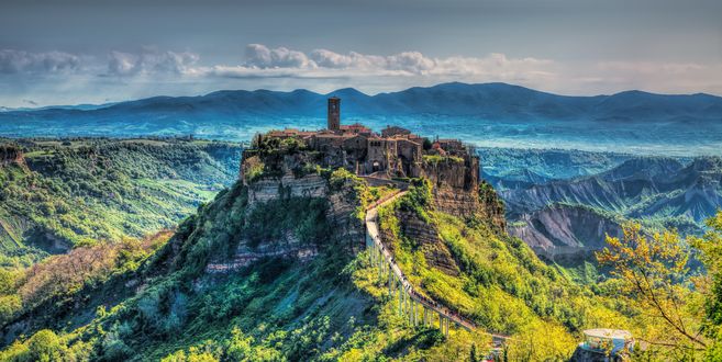 Обои на рабочий стол Civita di Bagnoregio / деревня Чивита-ди-Баньореджо, ву by roman-gp