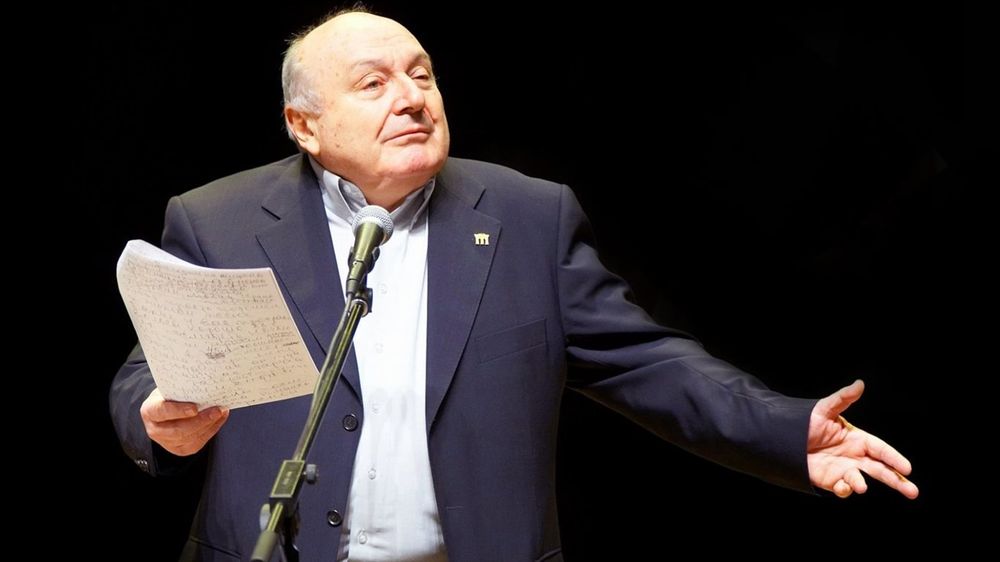 Обои для рабочего стола Михаил Жванецкий, знаменитый сатирик, писатель, народный артист РФ