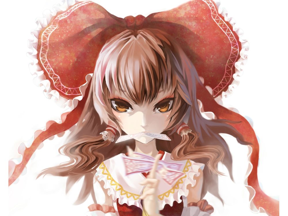 Обои для рабочего стола Hakurei Reimu из игры Touhou Project / Проект Восток с бумажными талисманами на белом фоне