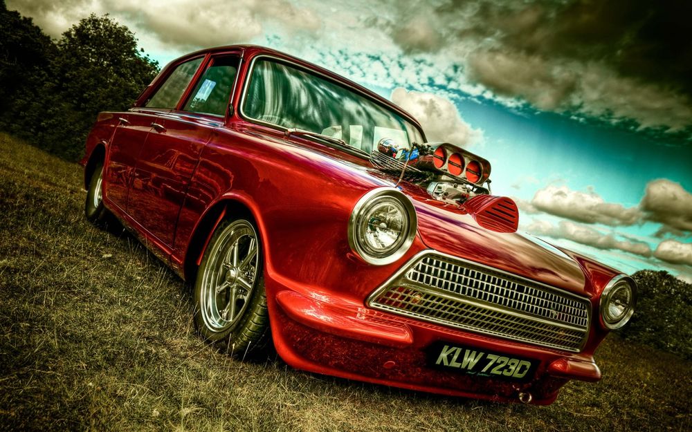 Обои для рабочего стола Mk1 Ford Cortina на фоне неба с облаками
