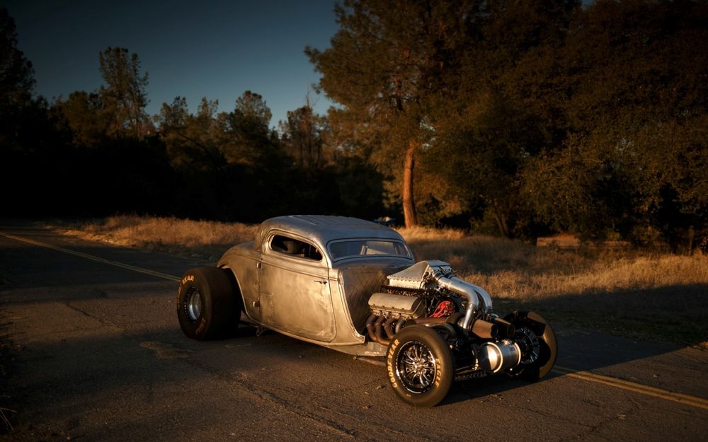 Обои для рабочего стола Ford coupe 1934 twin turbo на дороге на фоне леса