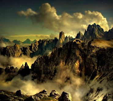 Обои на рабочий стол Горы в облаках, фотограф Darko GerЕЎak
