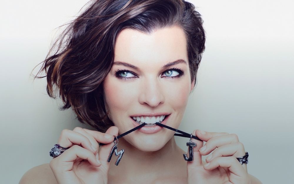 Обои для рабочего стола Мила Йовович / Milla Jovovich
