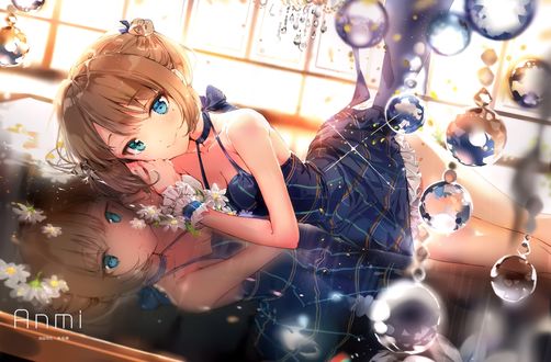 Обои на рабочий стол Takagaki Kaede лежит на столе среди хрустальных подвесок, персонаж аниме и серии видео игр The Idolmaster / Идолмастер, art by Anmi
